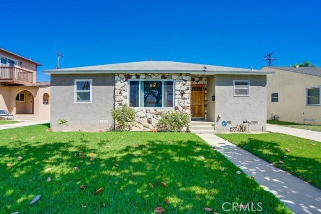 Foto del edificio - 15516 Chadron Ave
