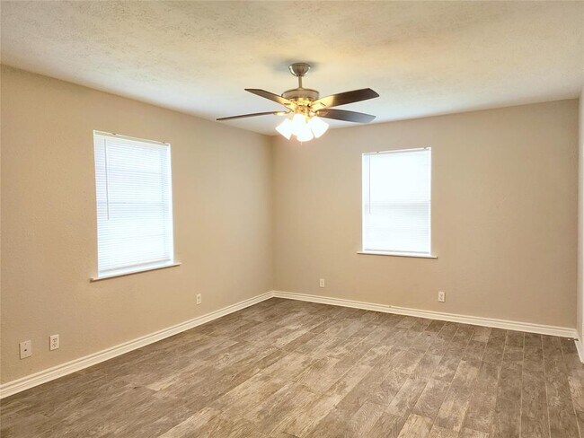 Foto del edificio - 1134 5th St N