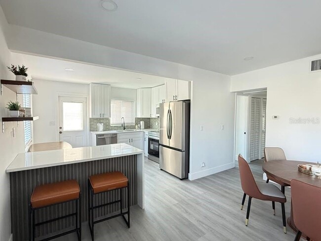 Foto del edificio - 4026 Indianapolis St NE