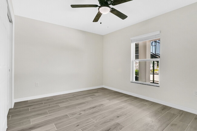 Building Photo - 2306 Fox Hollow Dr