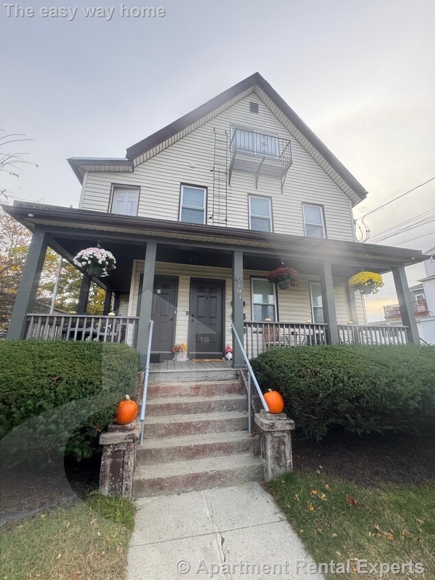 Primary Photo - 103 Webster St