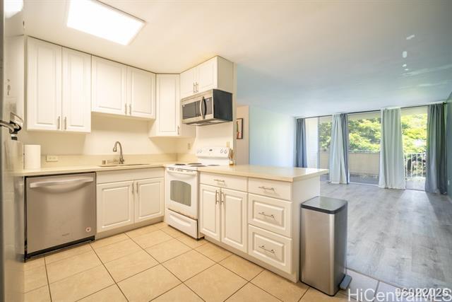 Building Photo - 95-2051-2051 Waikalani Pl