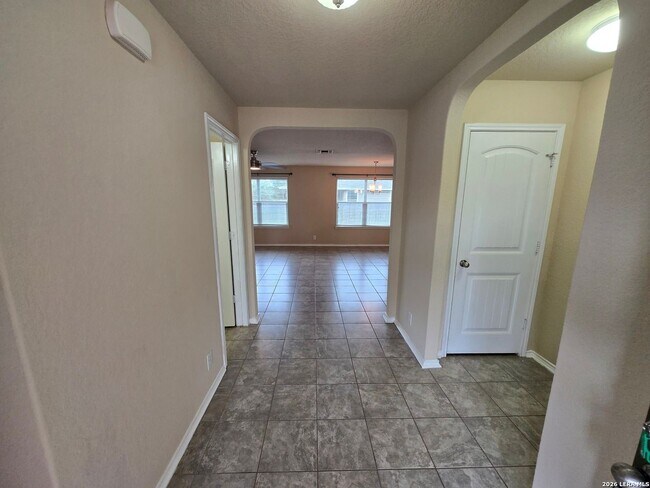 Building Photo - 6114 Hackberry Pond