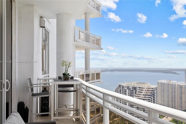 Building Photo - 901 Brickell Key Blvd