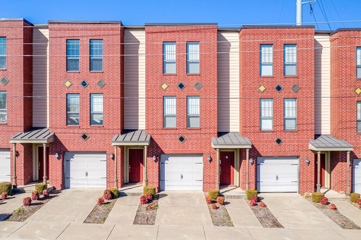 Foto principal - West End Lofts