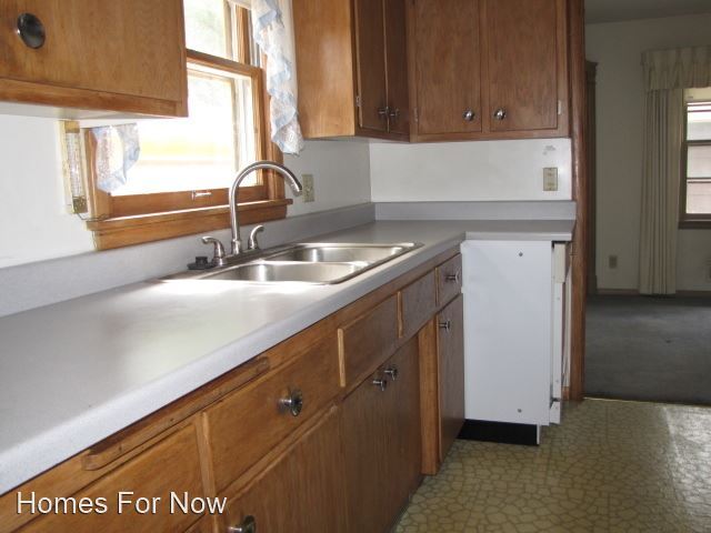 Building Photo - 3 br, 1 bath House - 7215 12th Ave S.