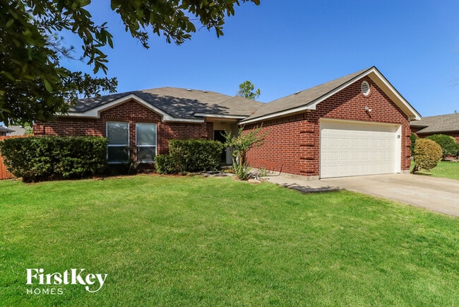 Building Photo - 525 Brandy Ct