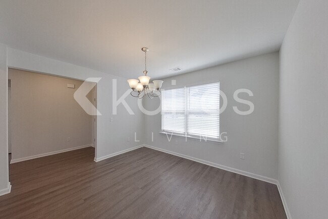 Foto del edificio - 123 Mountain Holly Rd