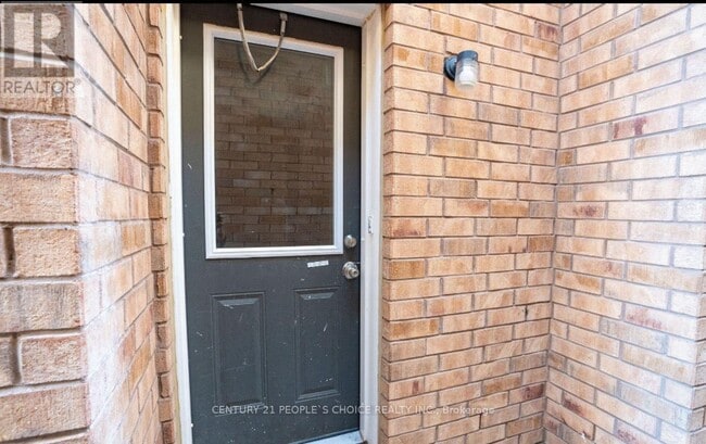 Building Photo - 32 Nightjar Dr