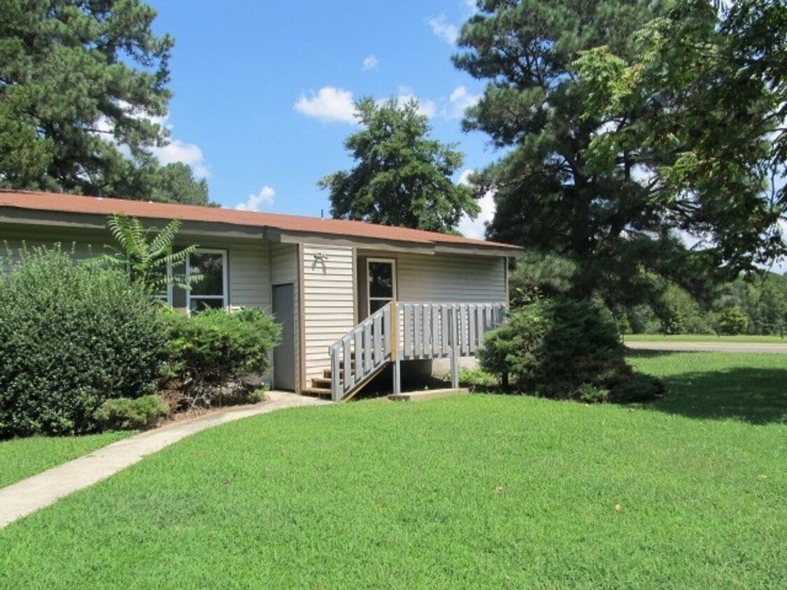 Primary Photo - 47 Mansfield Crescent Way
