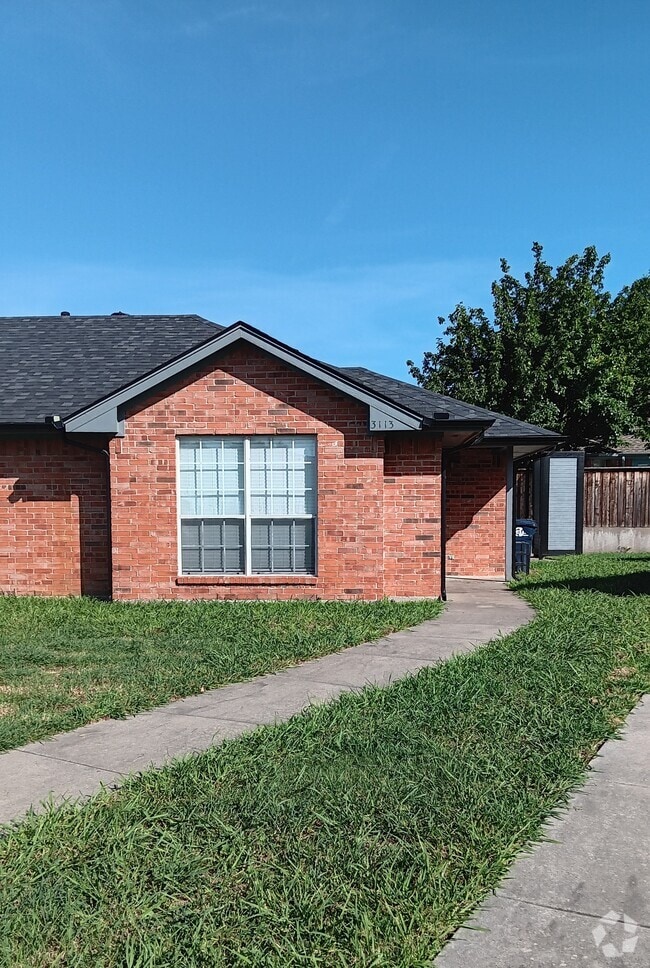 Building Photo - 3113 Inglewood St