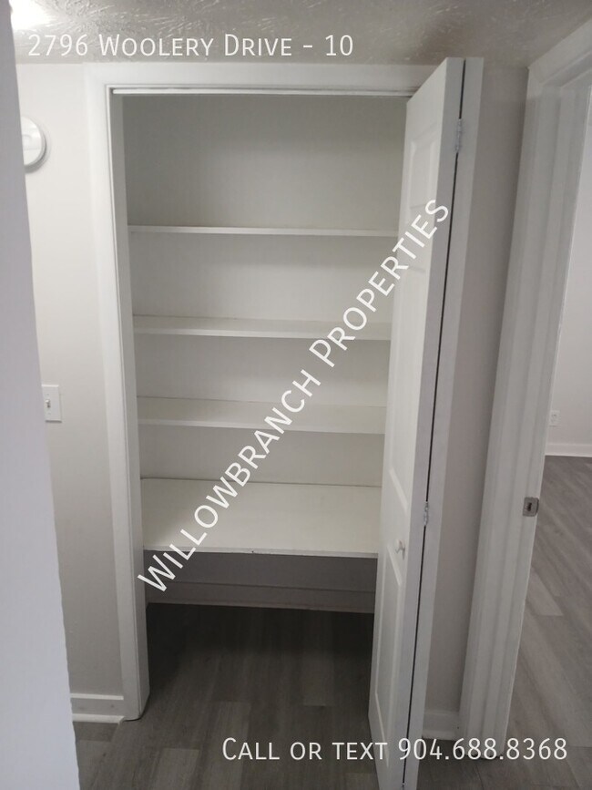 Foto del edificio - 2796 Woolery Dr