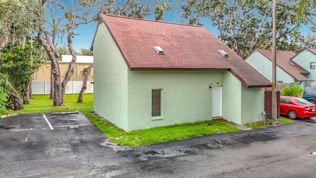 Foto del edificio - 5602 Ashley Oaks Dr