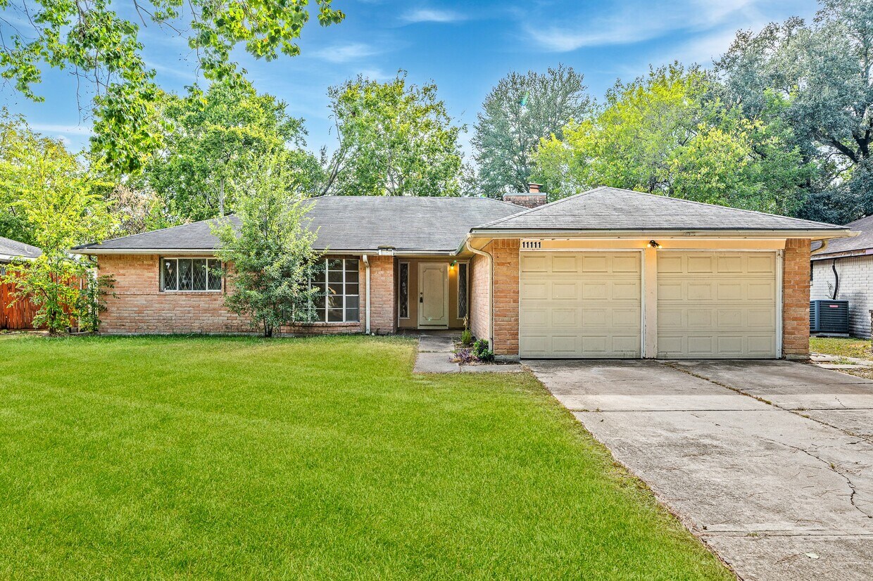 Foto principal - 11111 Longcommon Dr
