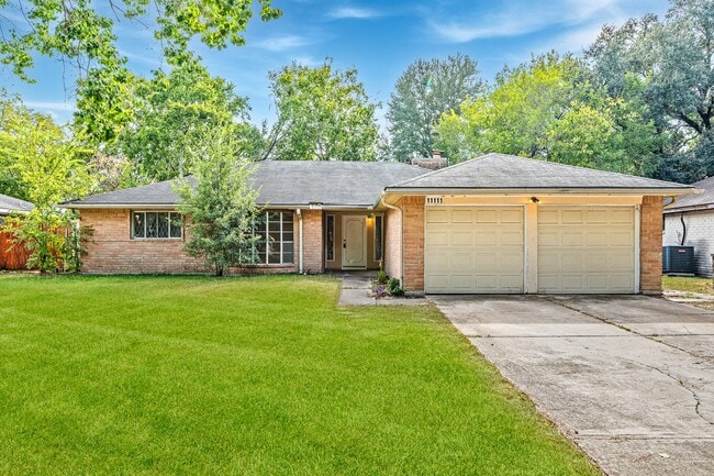 Building Photo - 11111 Longcommon Dr