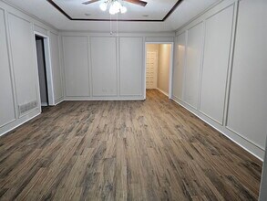 Building Photo - 309 Christie Ct