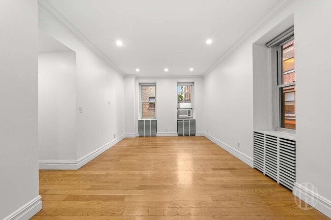 Building Photo - 26 E 63rd St