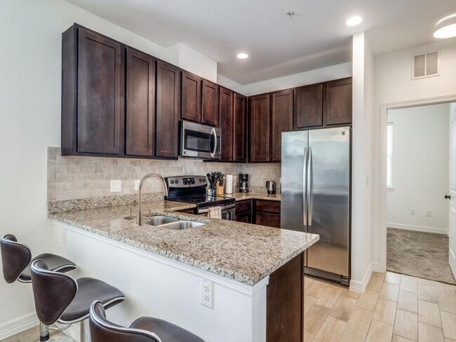 Foto del edificio - 501 W 30th St