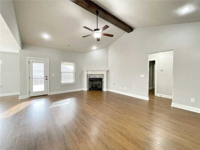 Foto del edificio - 630 Captain Hopkins St