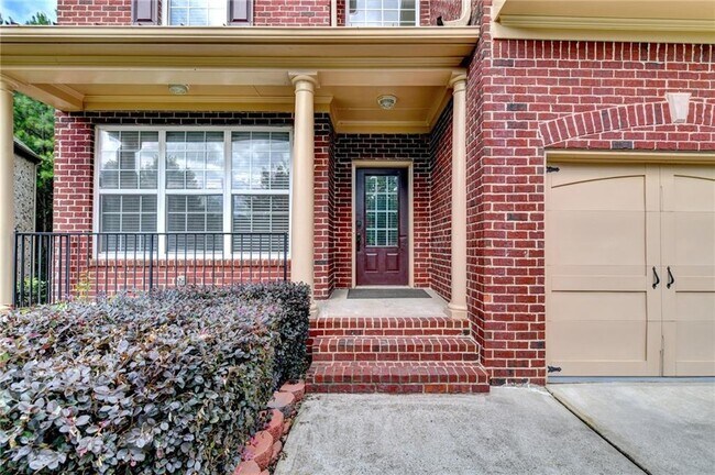Building Photo - 2511 Royston Dr
