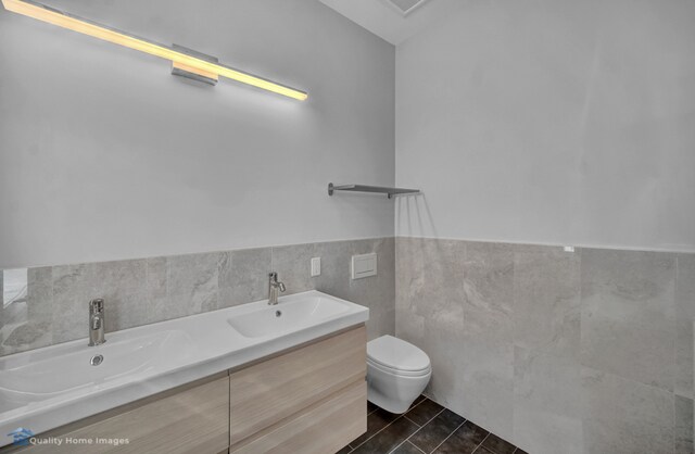 Building Photo - 2851 N Clybourn Ave