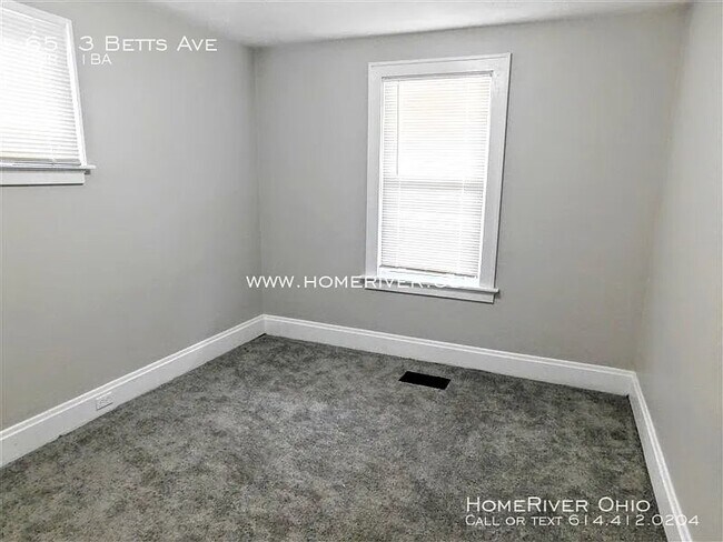 Foto del edificio - 6513 Betts Ave