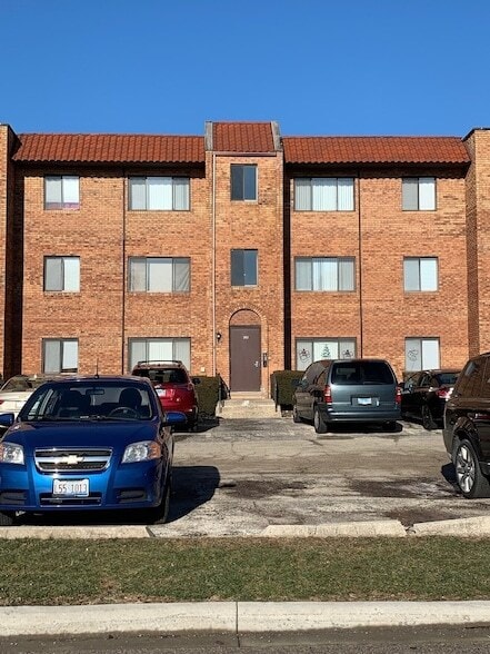 Primary Photo - 363 E Rimini Ct
