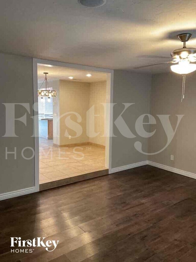 Foto del edificio - 8501 E Lee Pl