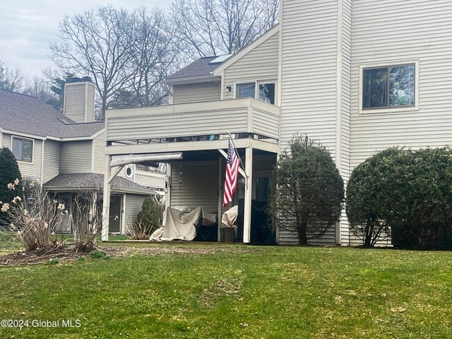 Building Photo - 107 Grenadier Ct