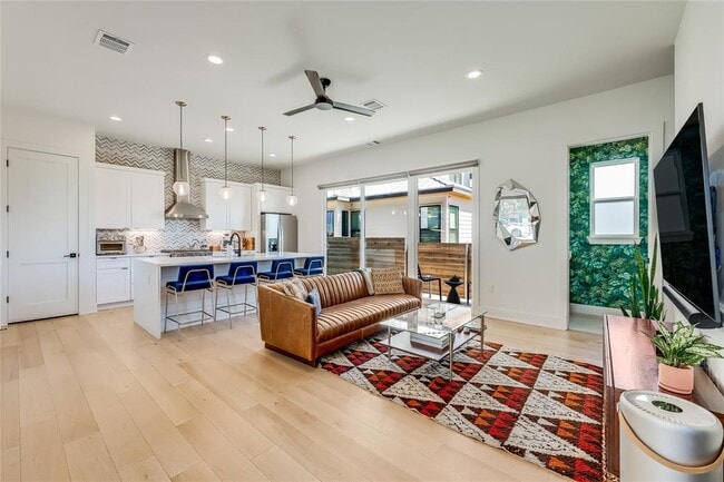 Foto del edificio - 2909 Oak Crest Ave