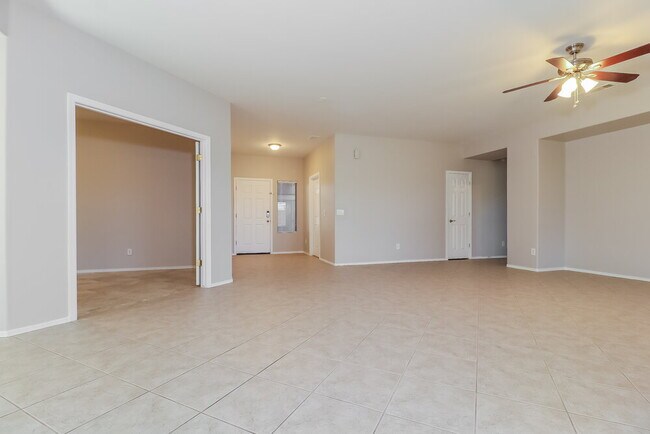 Building Photo - 5405 S 55th Ave