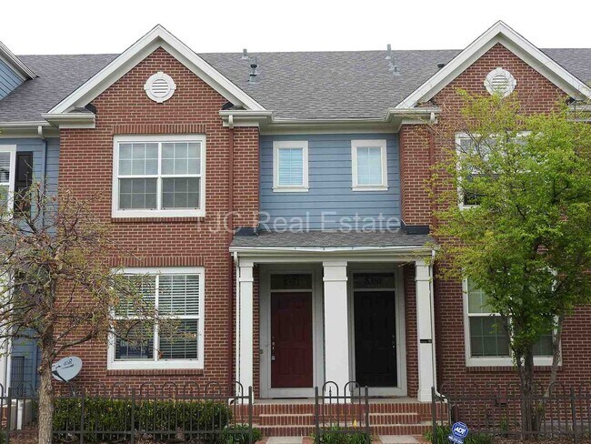 Photo - Fenced Backyard! House