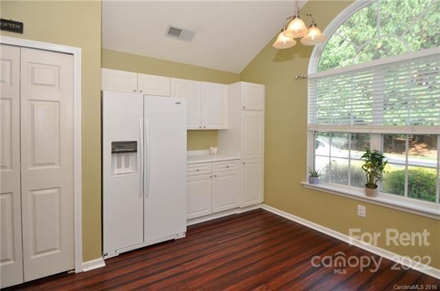 Building Photo - 8949 Bryant Field Cir