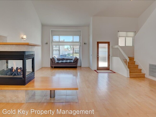 Foto del edificio - 4 br, 2.5 bath House - 4644 Telescope Ave