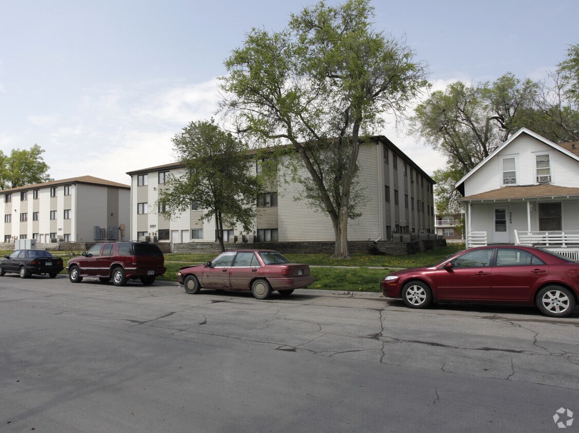 Building Photo - 2212 R St