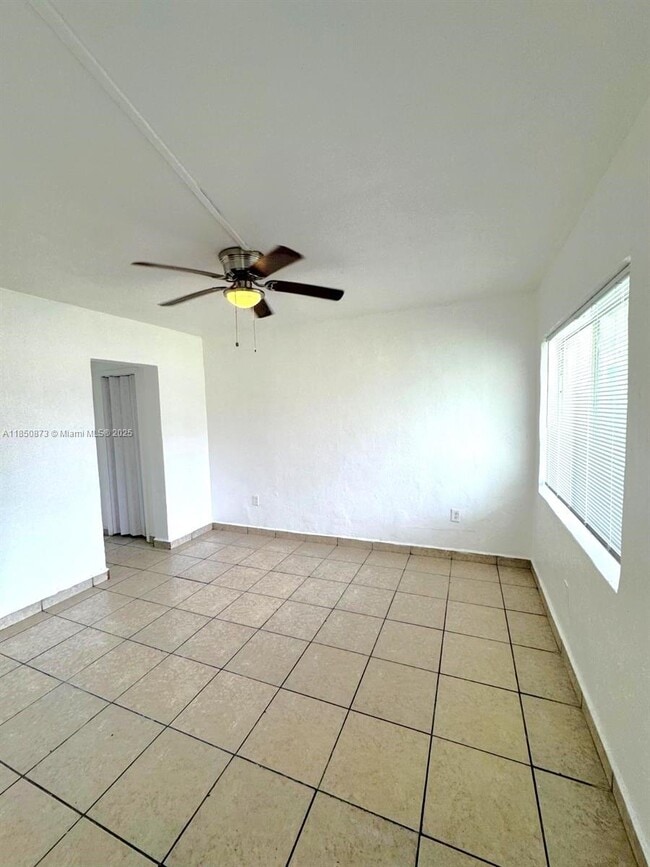 Foto del edificio - 420 NW 10th St
