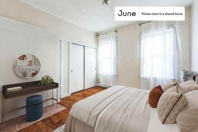 Room in Shared 5 bed/1 bath home - Room in Shared 5 bed/1 bath home