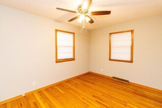 Building Photo - 3605 S Rock Quarry Rd