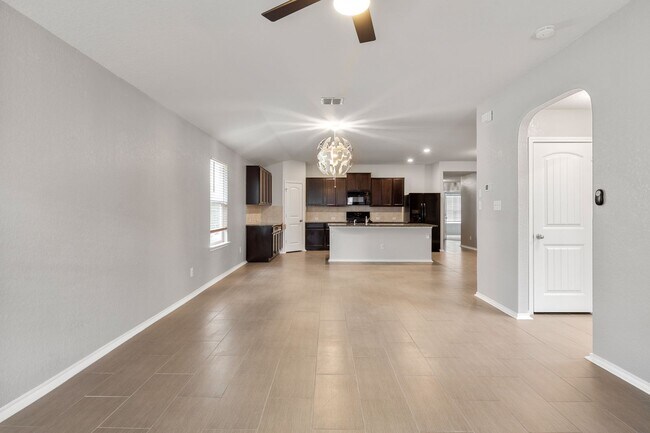 Foto del edificio - Spacious Four Bedroom in Copper Canyon!!! ...