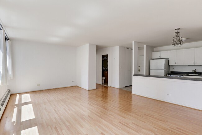 Foto del edificio - 33 E Cedar St