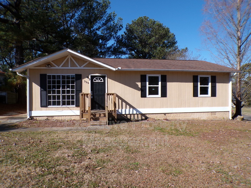 Primary Photo - 228 Bayberry Rd