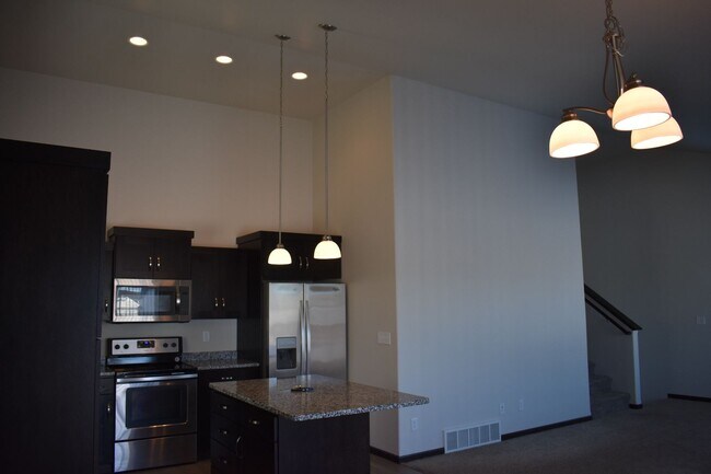 Foto del edificio - 3 Bed 3 Bath Single Family Home