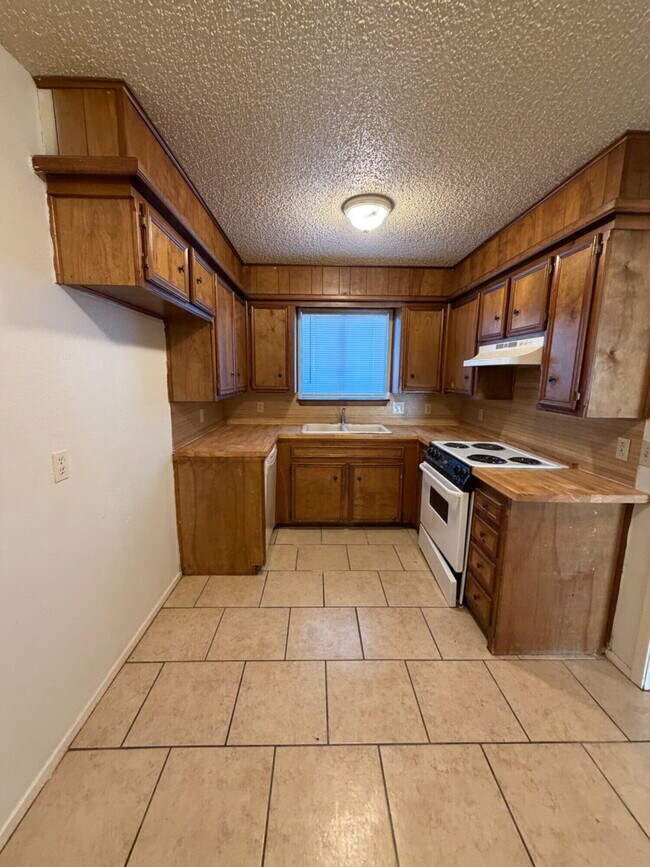 Foto del edificio - 7407 Waco Ave