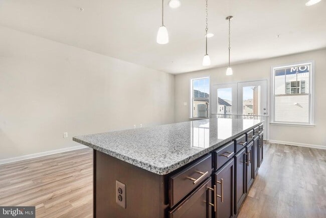 Building Photo - 5892 Bella Marie Wy