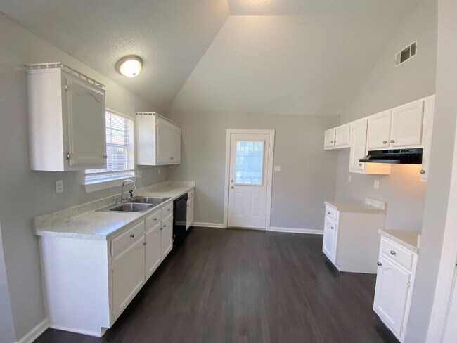 Foto del edificio - 2794 Laura Cir E