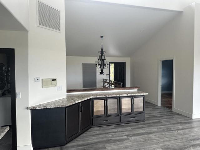 Foto del edificio - 1525 Laurel Rd