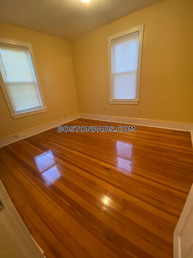 Foto del edificio - 72 Wildwood St