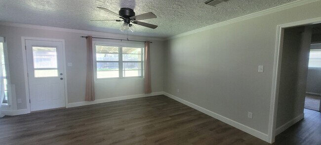 Foto del edificio - 1807 Sleepy Creek Way