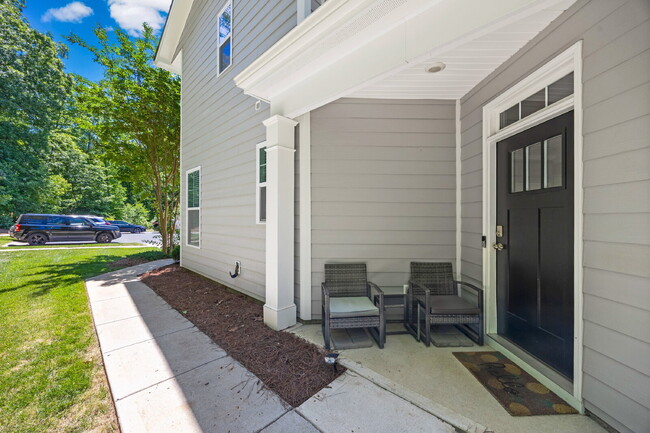 Building Photo - Beautiful Lake Wylie Home with Spacious Layout, Office Space & Incredible Community Amenities!