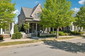 Building Photo - 1614 Townsend Blvd